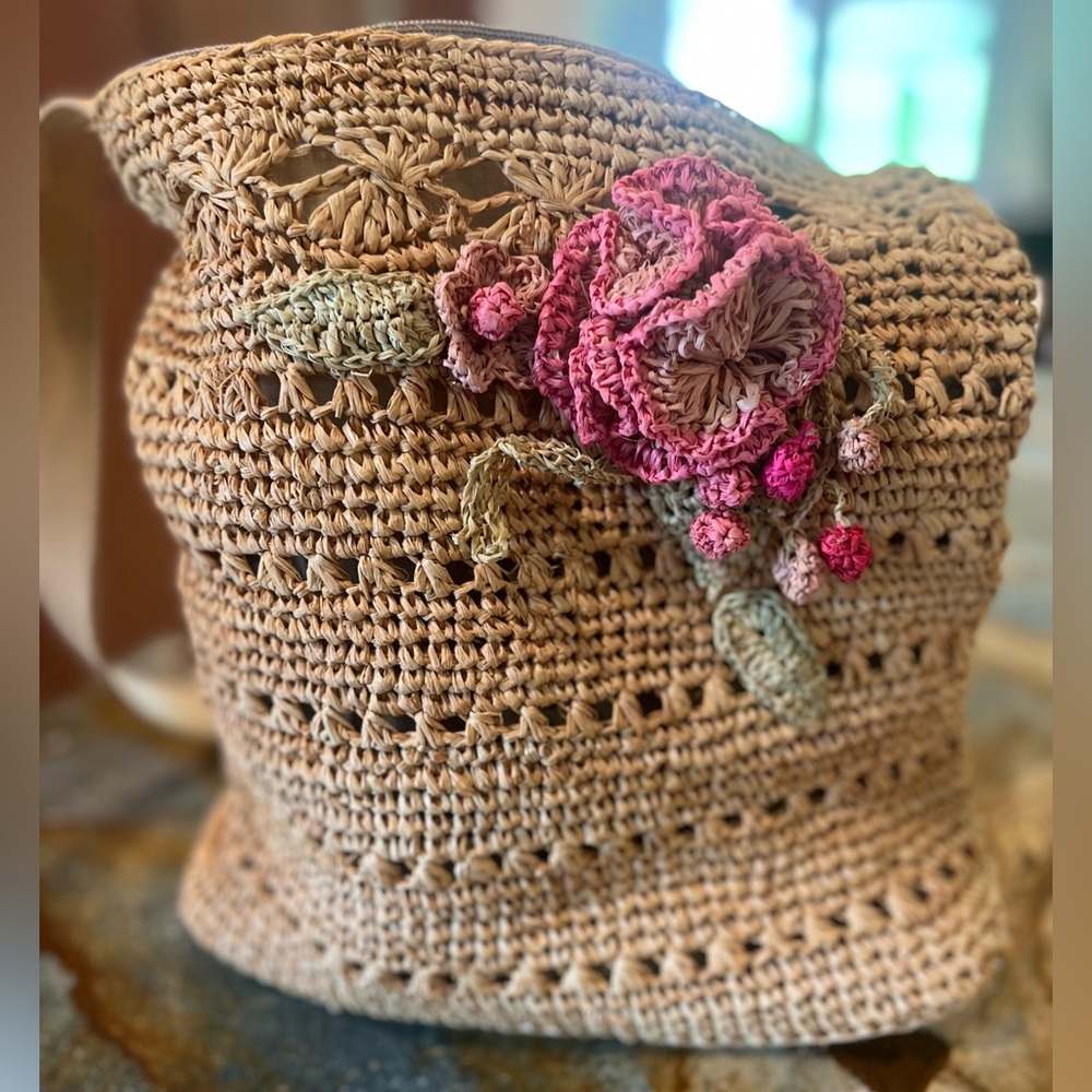 Vintage 💓💚 April Cornell Straw Crocheted Floral💚Purse Bag Zip Close Tan Strap - Picture 2 of 6